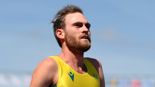Ollie Hoare, pictured here after winning gold at Birmingham 2022, ran past the scene of a stabbing on Friday.